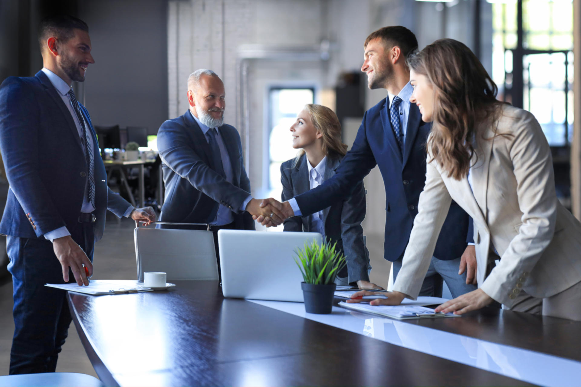 Negocios de alto nivel con PCI Group